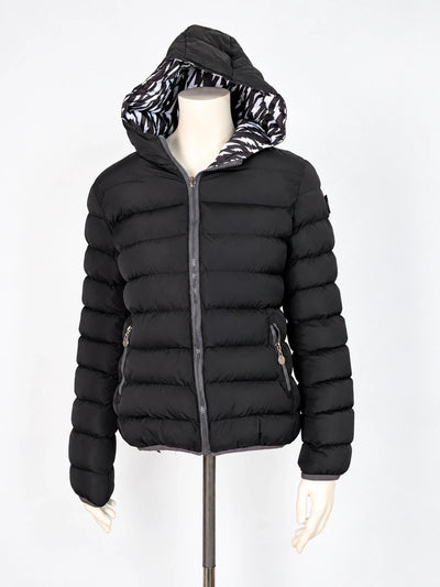 Piumino Donna Colmar Originals nero con cappuccio e fodera geometrica – Taglia L