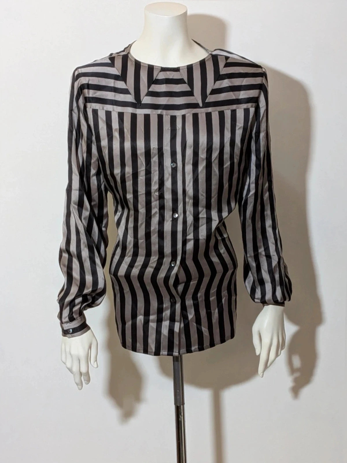 Le Mie Camicie black and grey silk top with unique geometric collar and button closure.