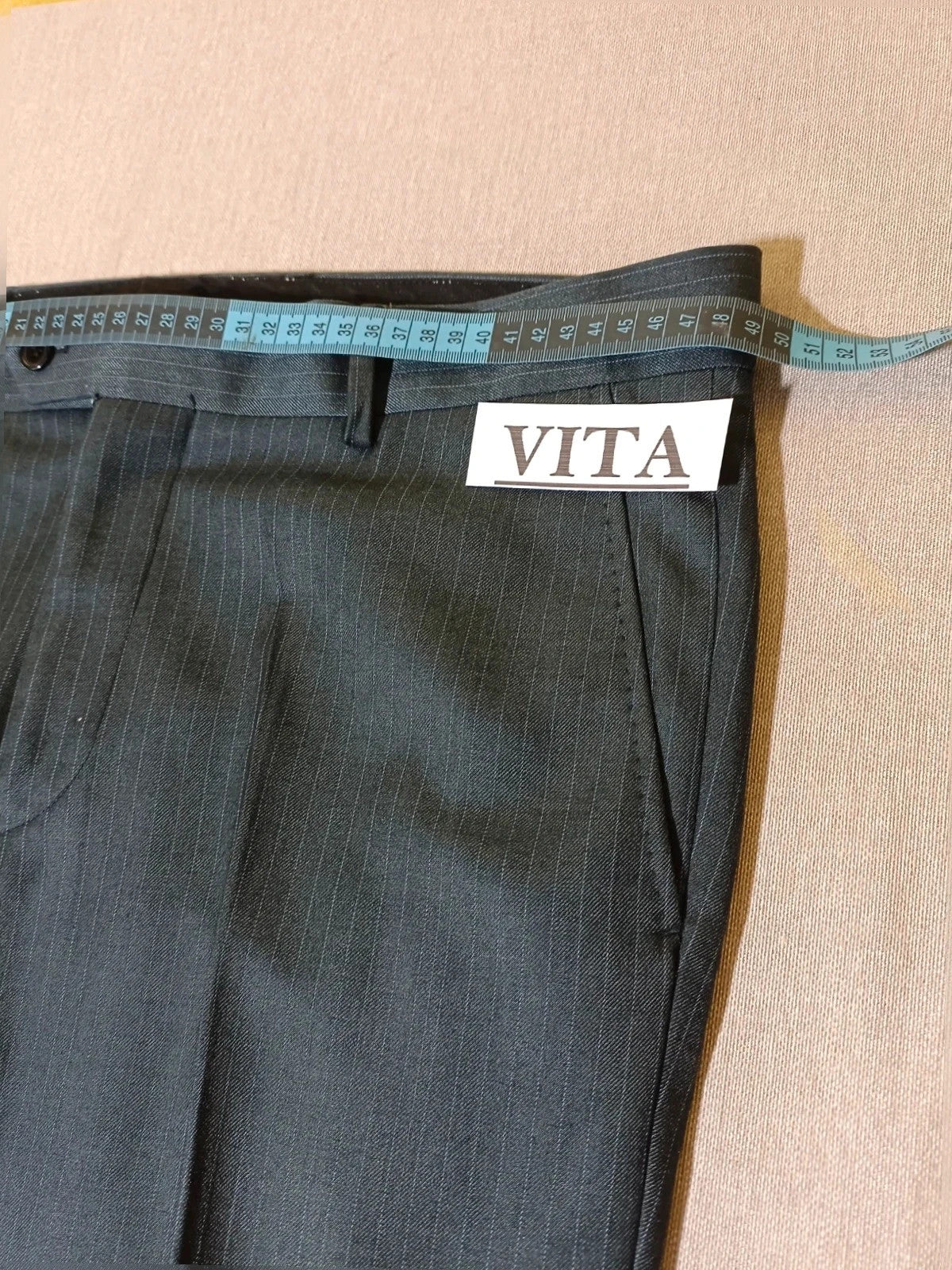 Abito uomo Alessandro Reale grigio antracite gessato, giacca e pantalone