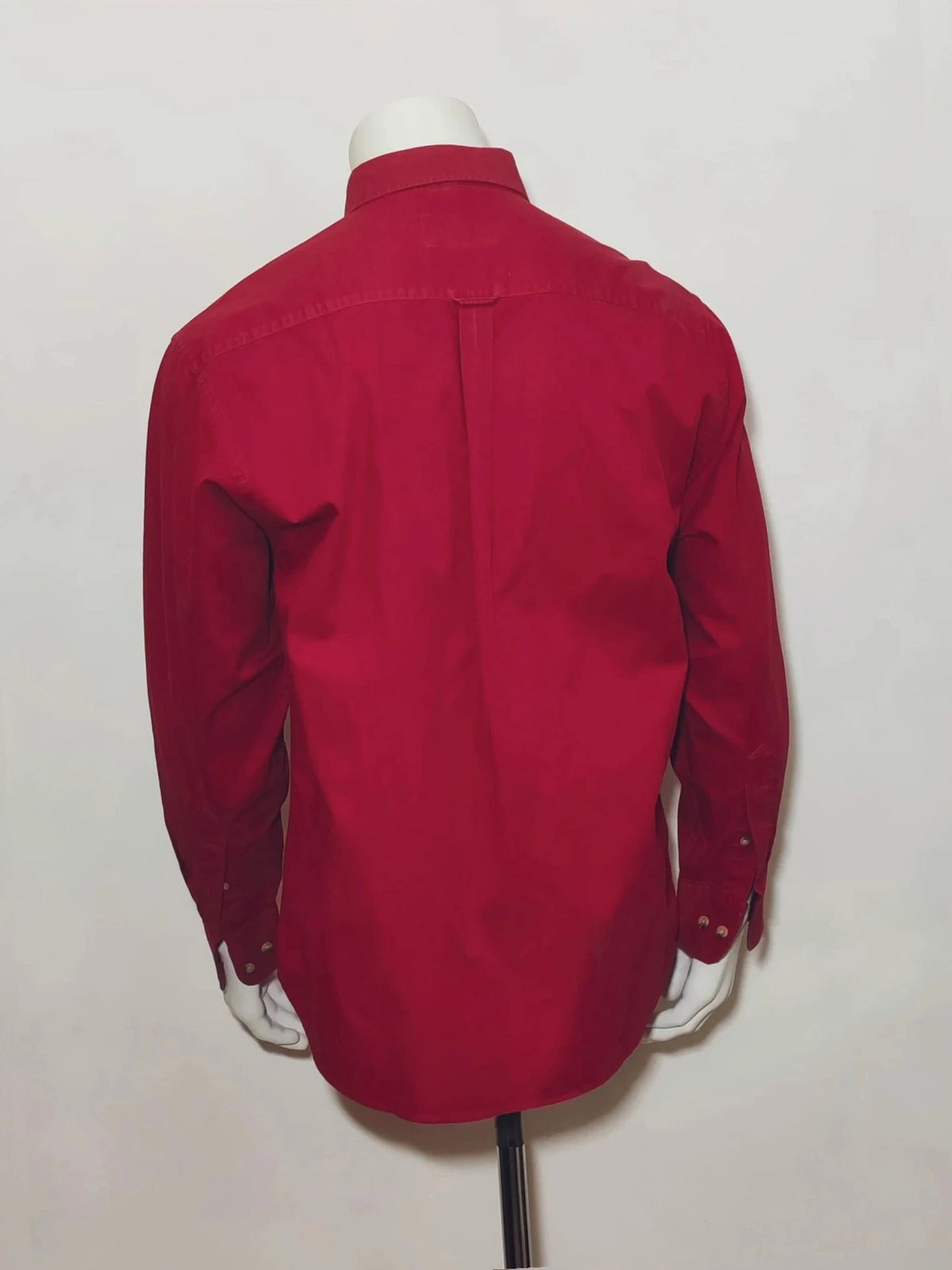 Boggi men's shirt burgundy button-down collar with textured buttons and chest pocket.