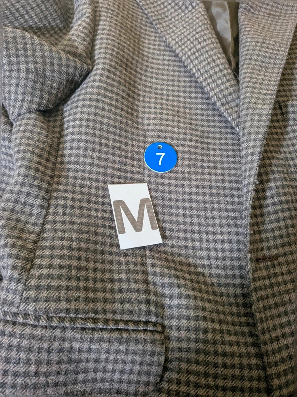Fusaro grey blazer houndstooth pattern 100% wool with AMF stitching details.