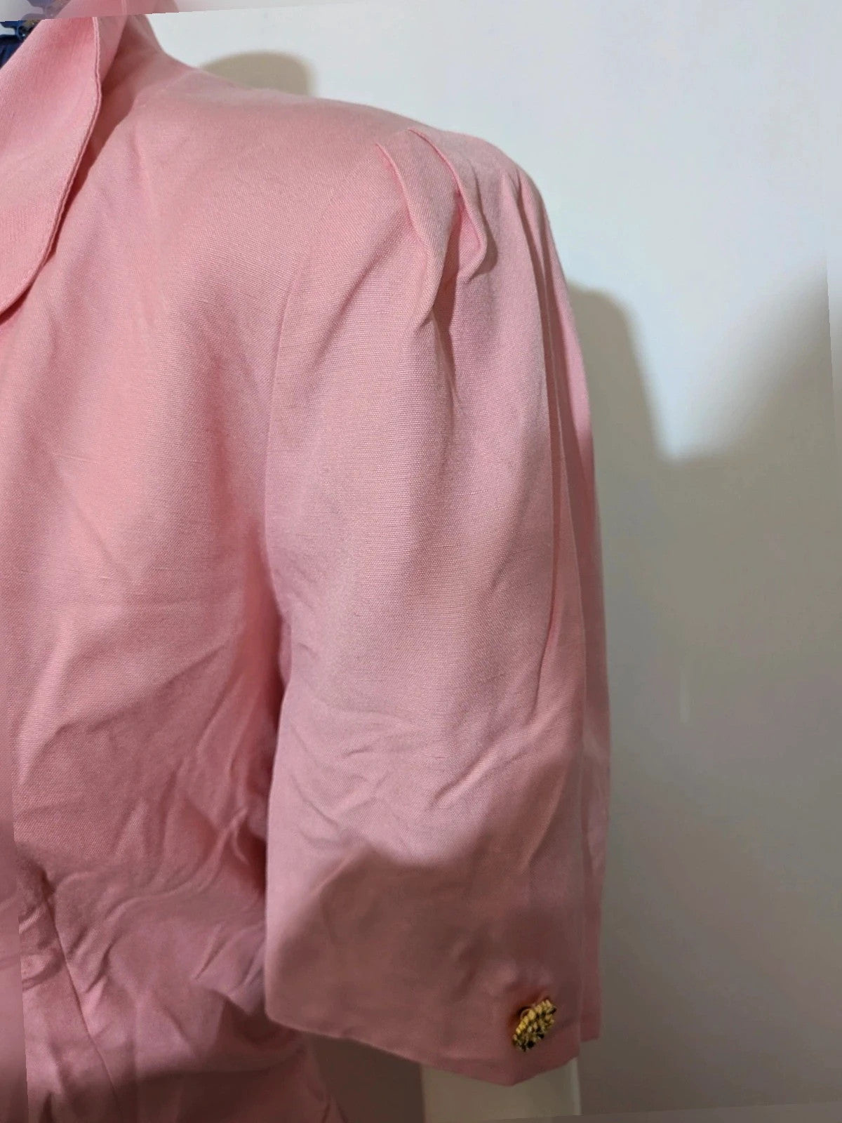 Anna Gasparri pink skirt suit with structured fabric and gold buttons, vintage 80s/90s style.
