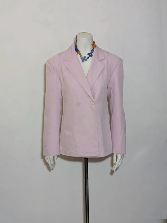 Cecilia Fashion pink double-breasted blazer with tonal covered buttons and classic lapels.