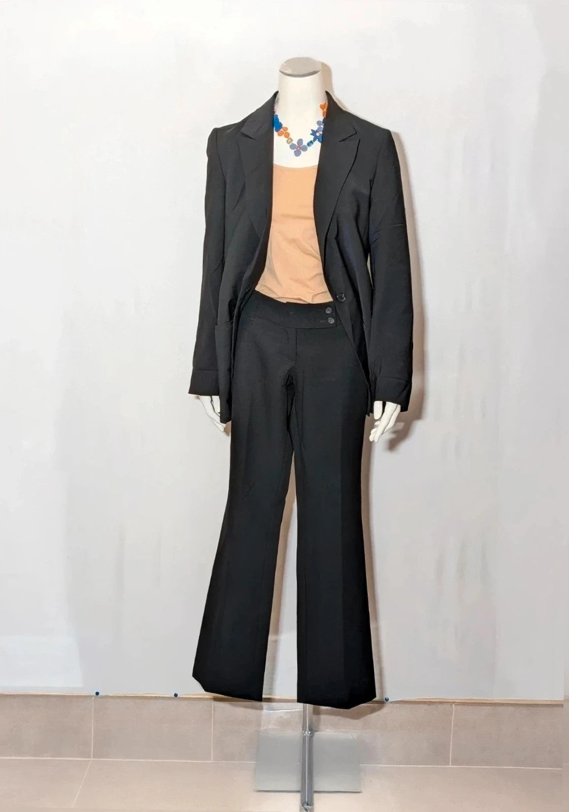 BENETTON black suit with COS blazer, minimalist design, high-quality wool blend fabric.