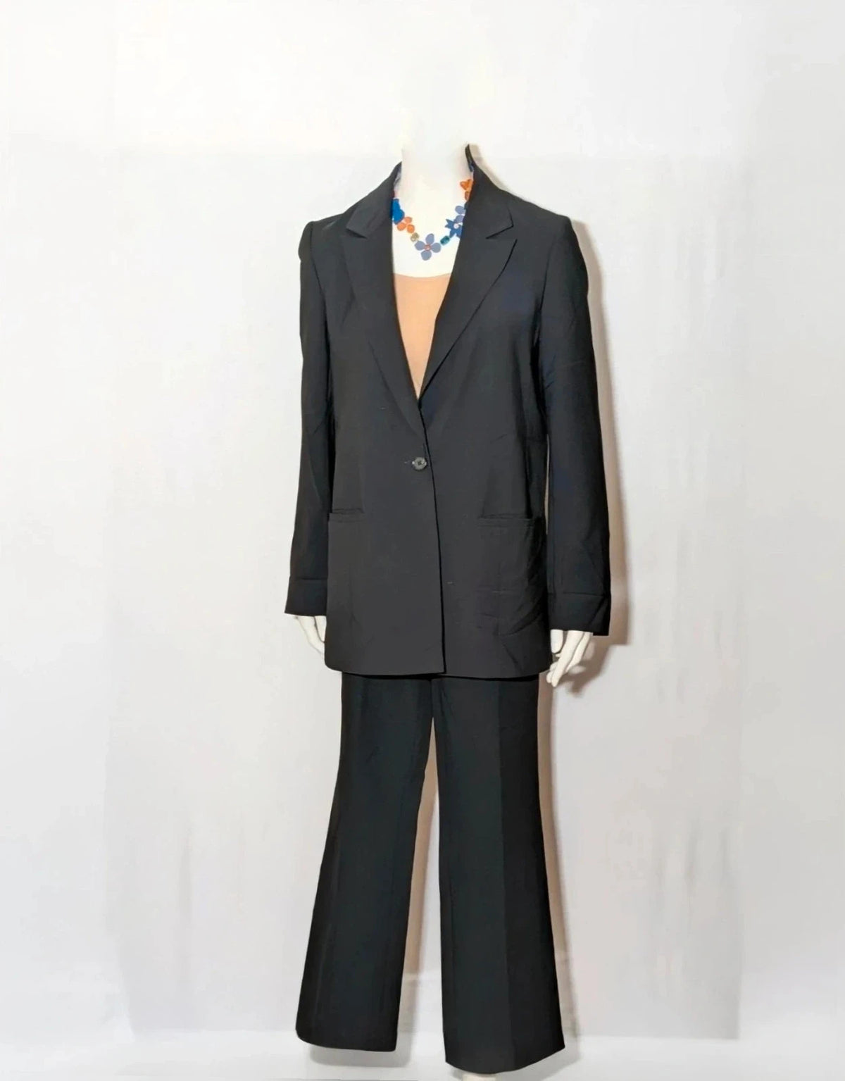 BENETTON black suit with COS blazer, minimalist design, high-quality wool blend fabric.