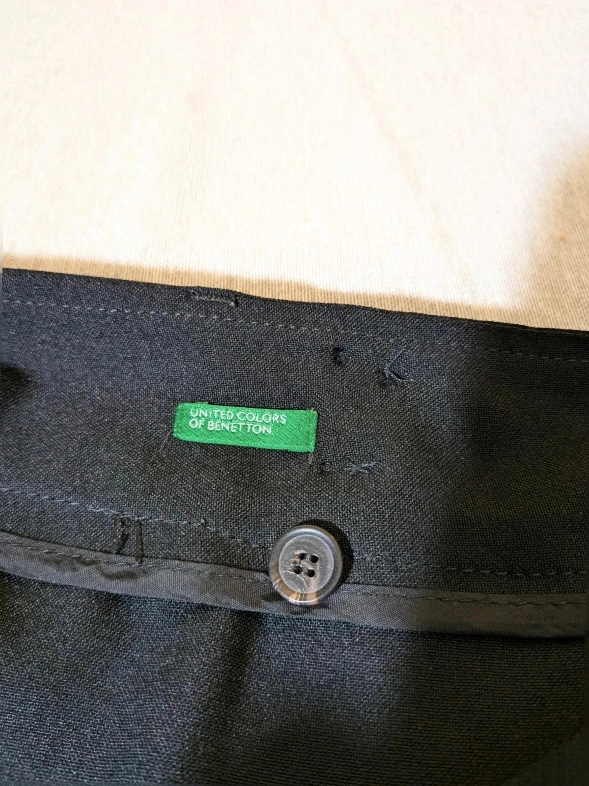 BENETTON black suit with COS blazer, minimalist design, high-quality wool blend fabric.