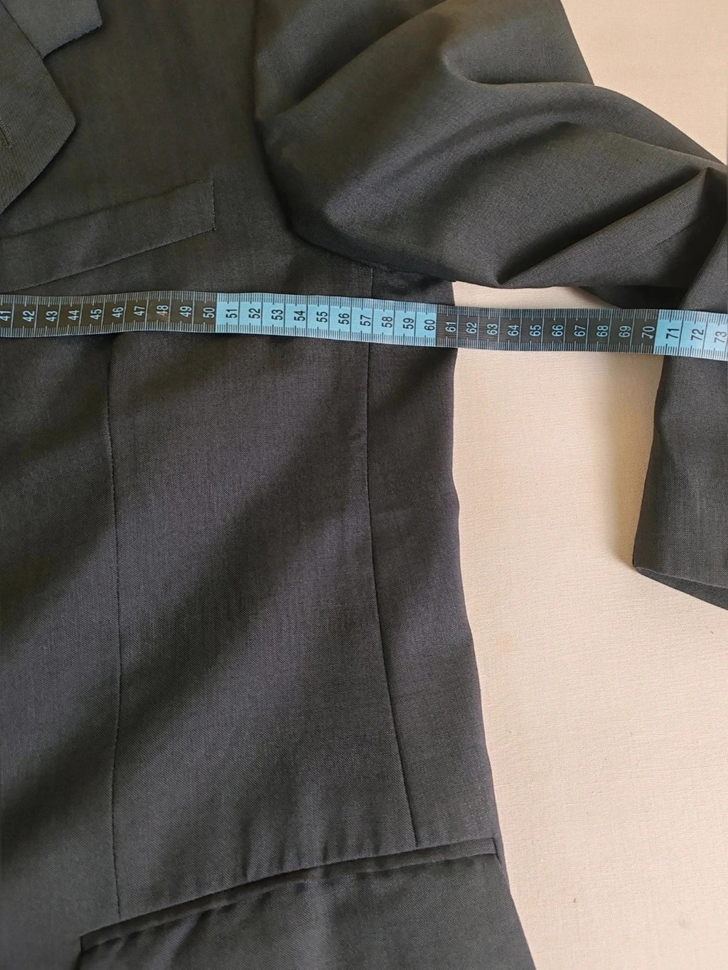 Marlane navy three-piece suit, classic cut jacket, five-button vest, high-quality wool.