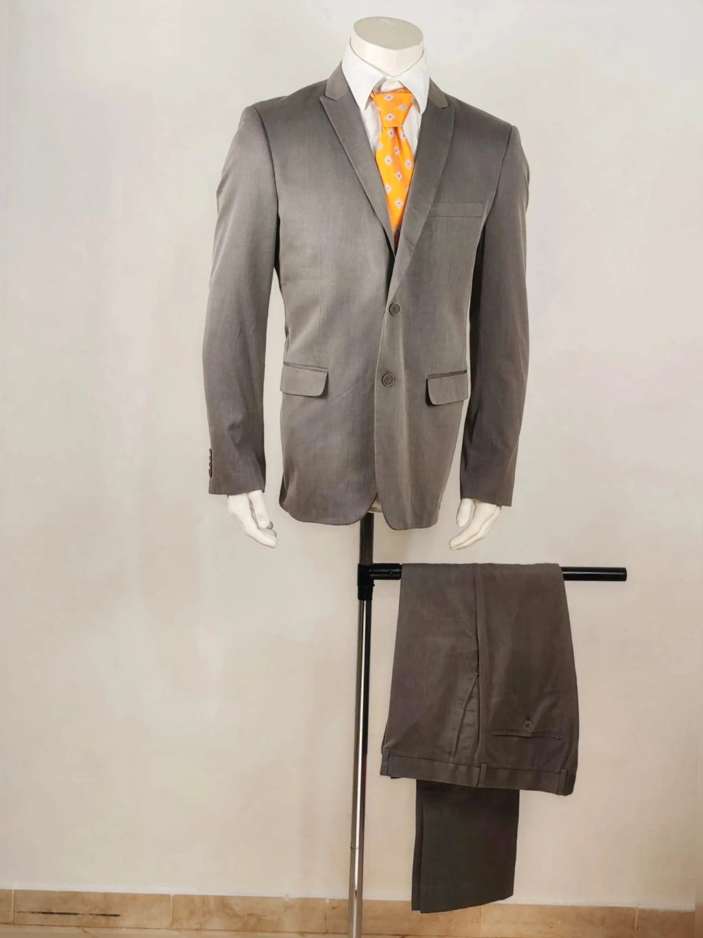 Conbipel grey jacket with refined cut, made of cotton-polyester blend, excellent condition.