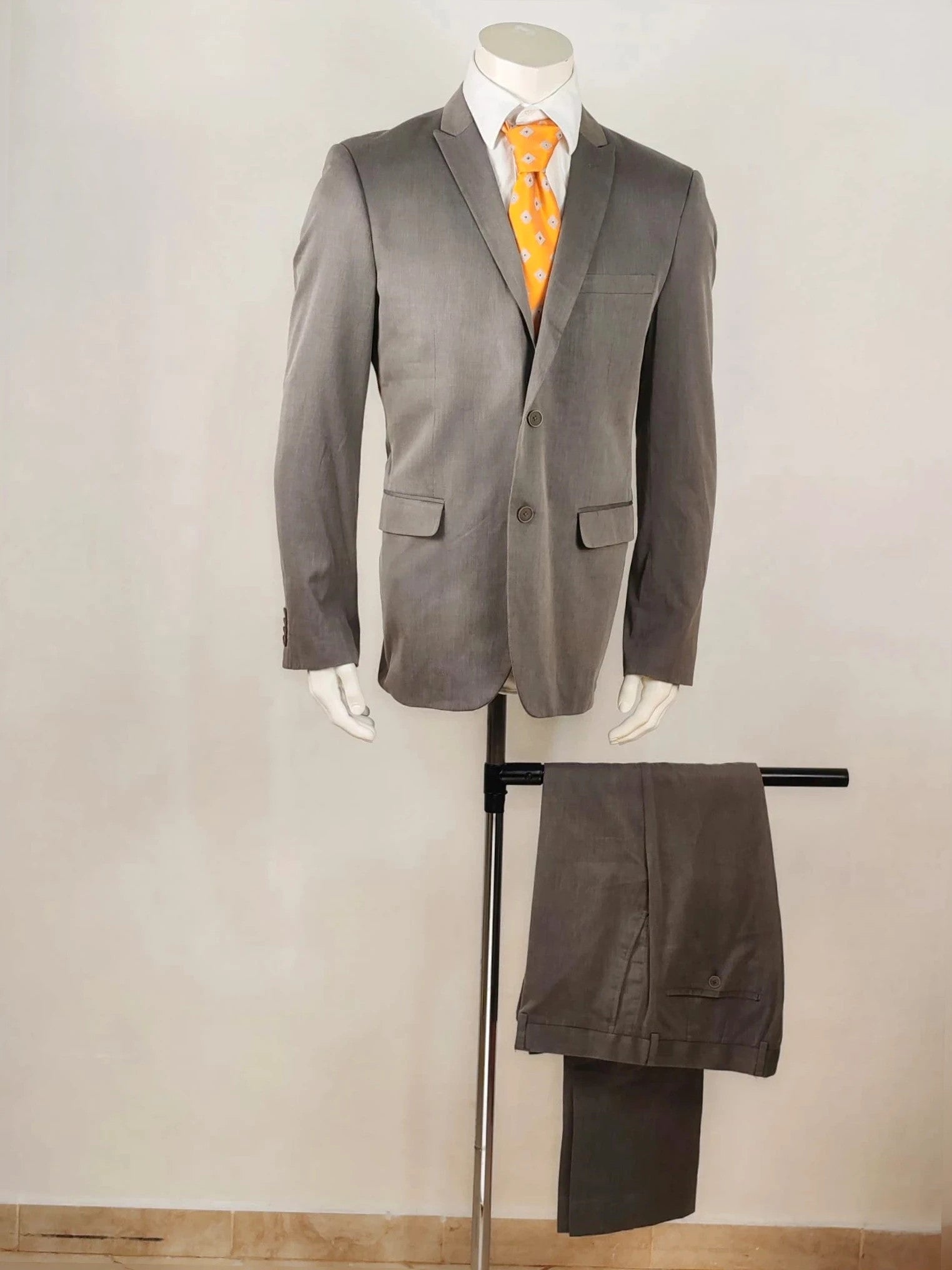 Conbipel grey jacket with refined cut, made of cotton-polyester blend, excellent condition.