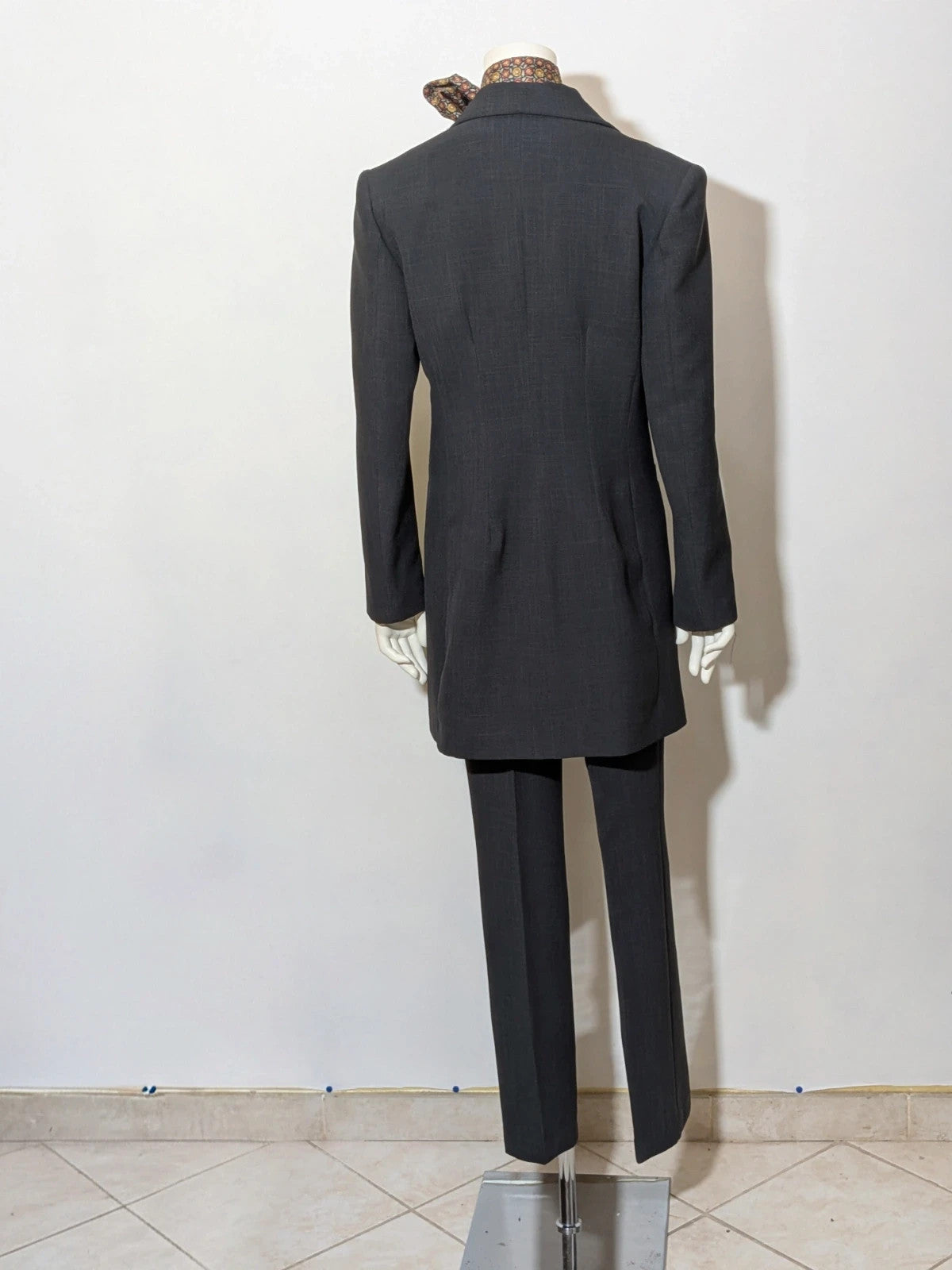 Pheder Studio grey vintage suit with long jacket and tailored pants, excellent condition.