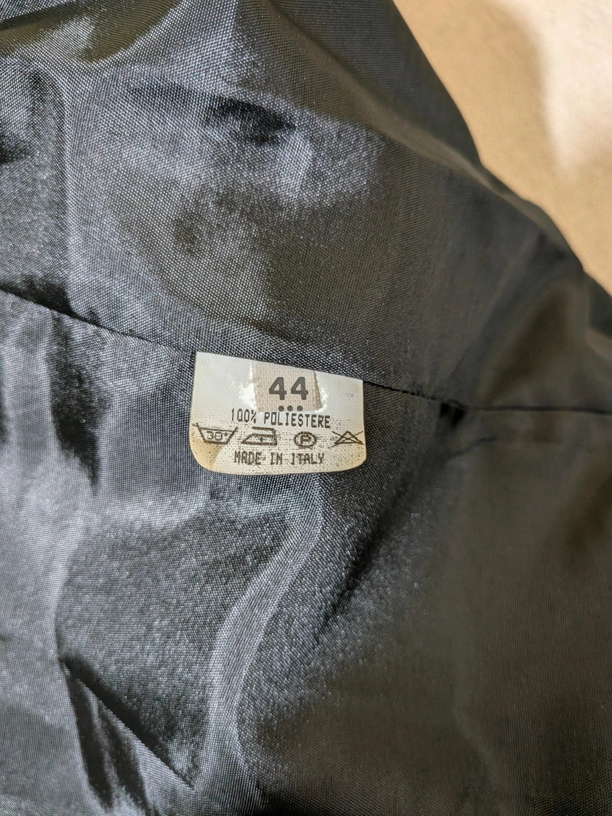 Pheder Studio grey vintage suit with long jacket and tailored pants, excellent condition.