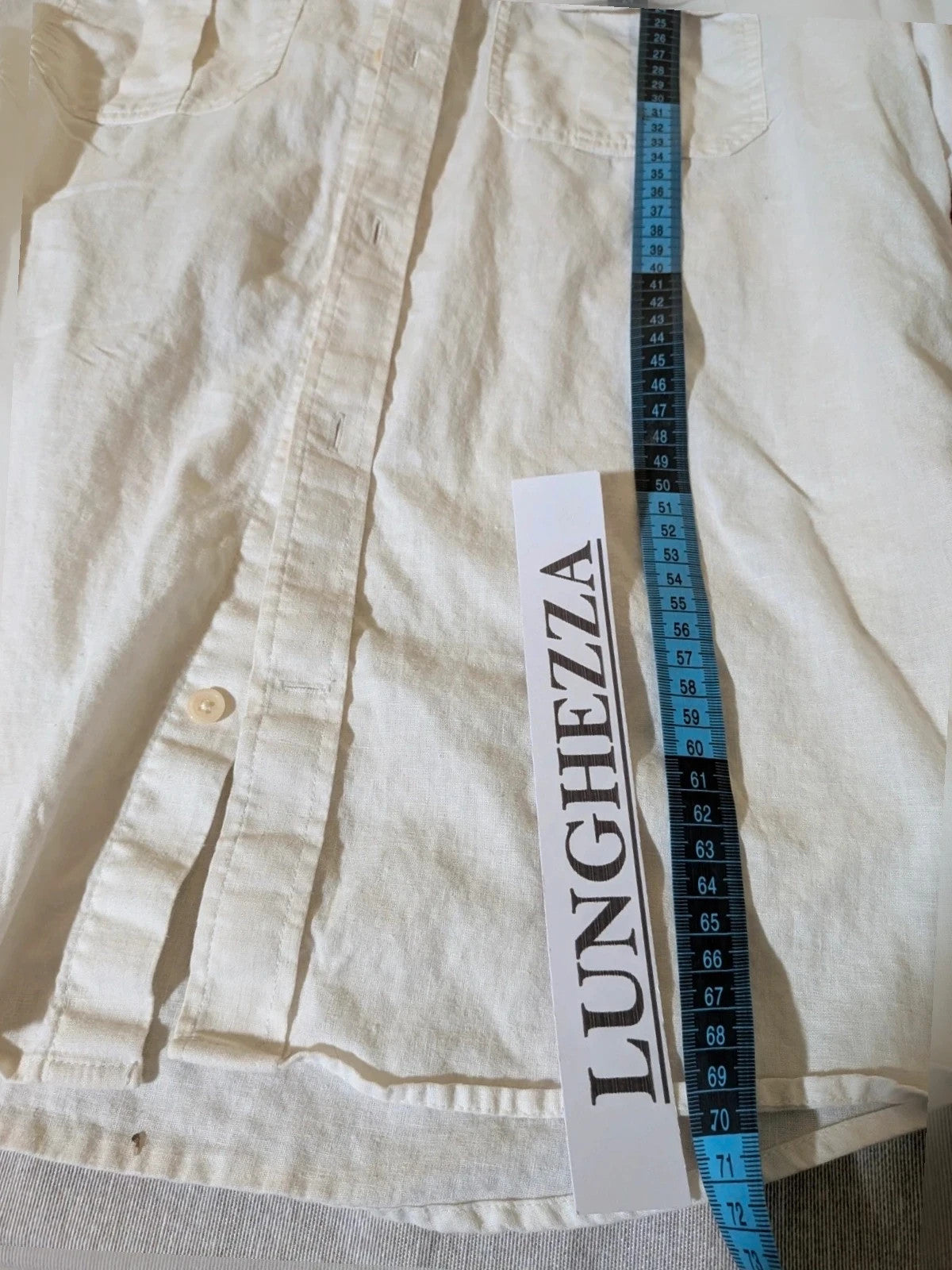 H&M cream men's shirt lightweight linen-cotton blend with dual chest pockets and classic collar.