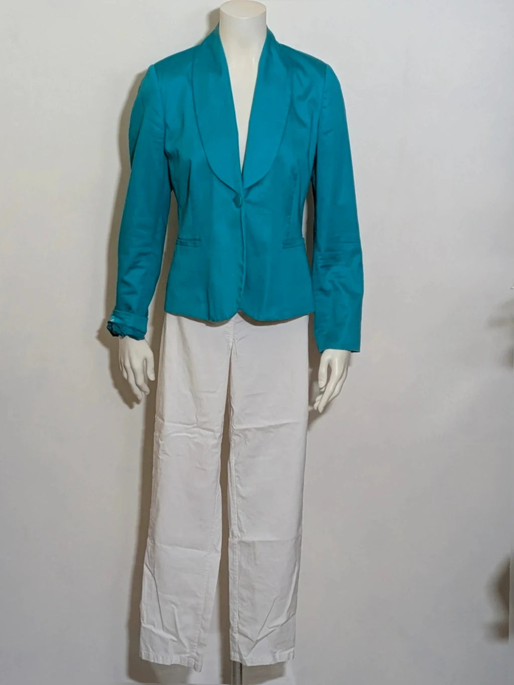 M-Made in Italy turquoise blazer suit with elegant lapel and white trousers, cotton blend.