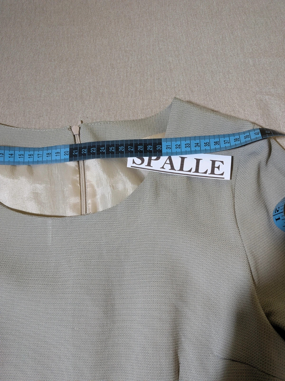 M-Made in Italy grey skirt suit with long jacket, short-sleeve dress, pearl buttons.