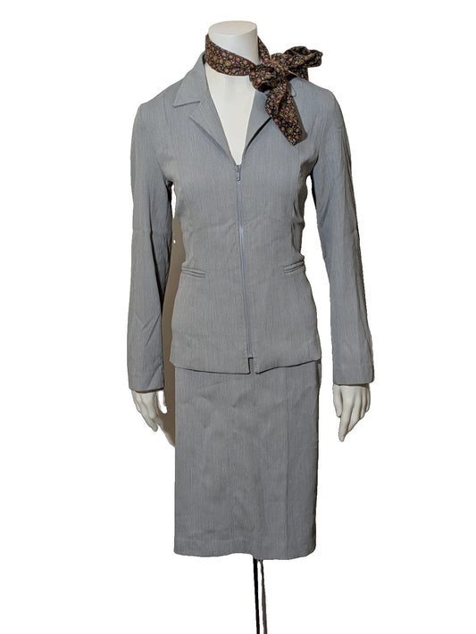M-Made in Italy grey skirt suit with zip jacket, classic lapel, pencil skirt design.
