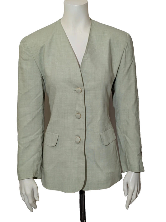 M-Made in Italy green blazer collarless design with three-button closure and front pockets.