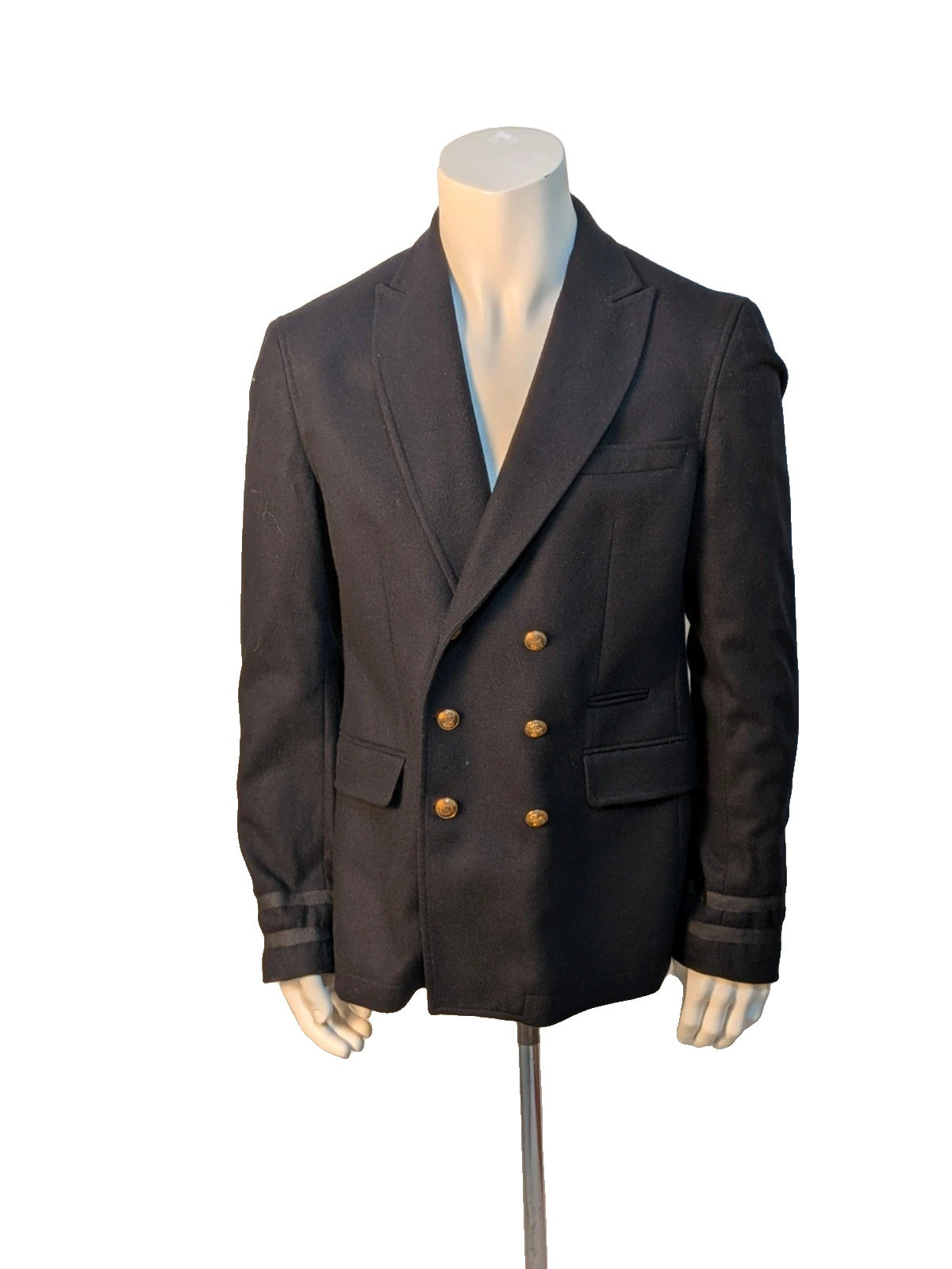 Zara Man navy blazer double-breasted with gold nautical buttons and striped lining.