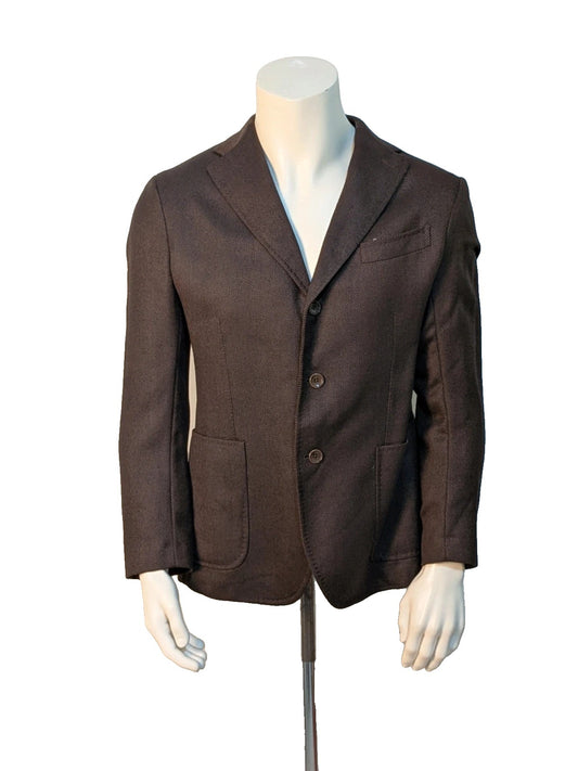 Cacciapuoli brown jacket 100% pure wool, three-button, micro-pattern fabric, front patch pockets.