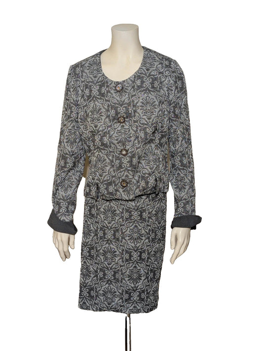Liola grey silver skirt suit with jacquard floral pattern and short collar jacket.