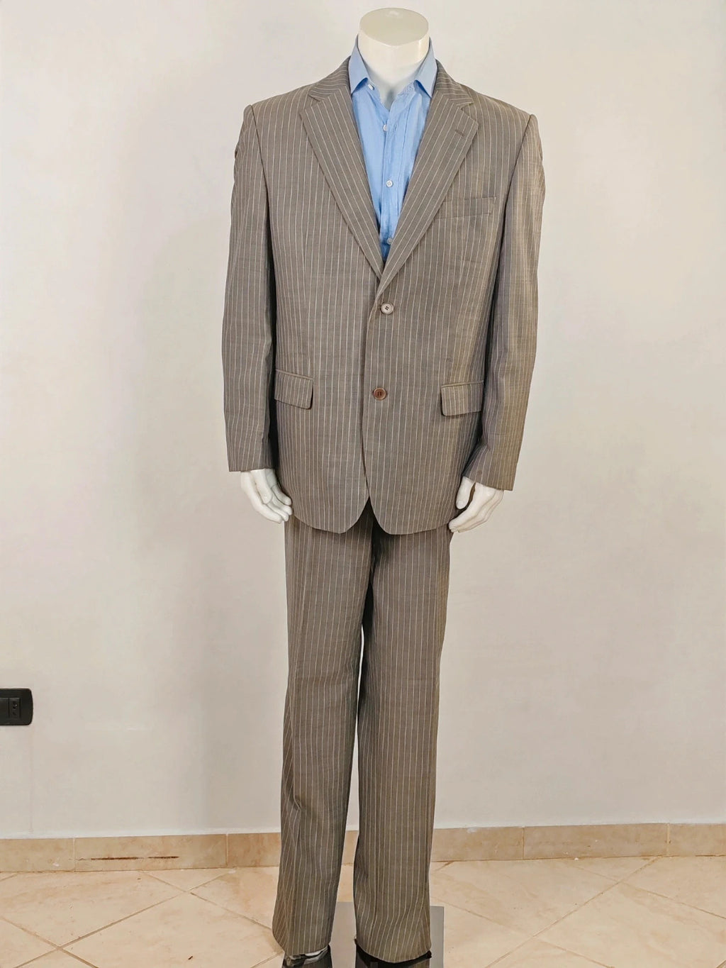 Zara Man brown suit jacket and pants, 100% wool, vertical pinstripe pattern.