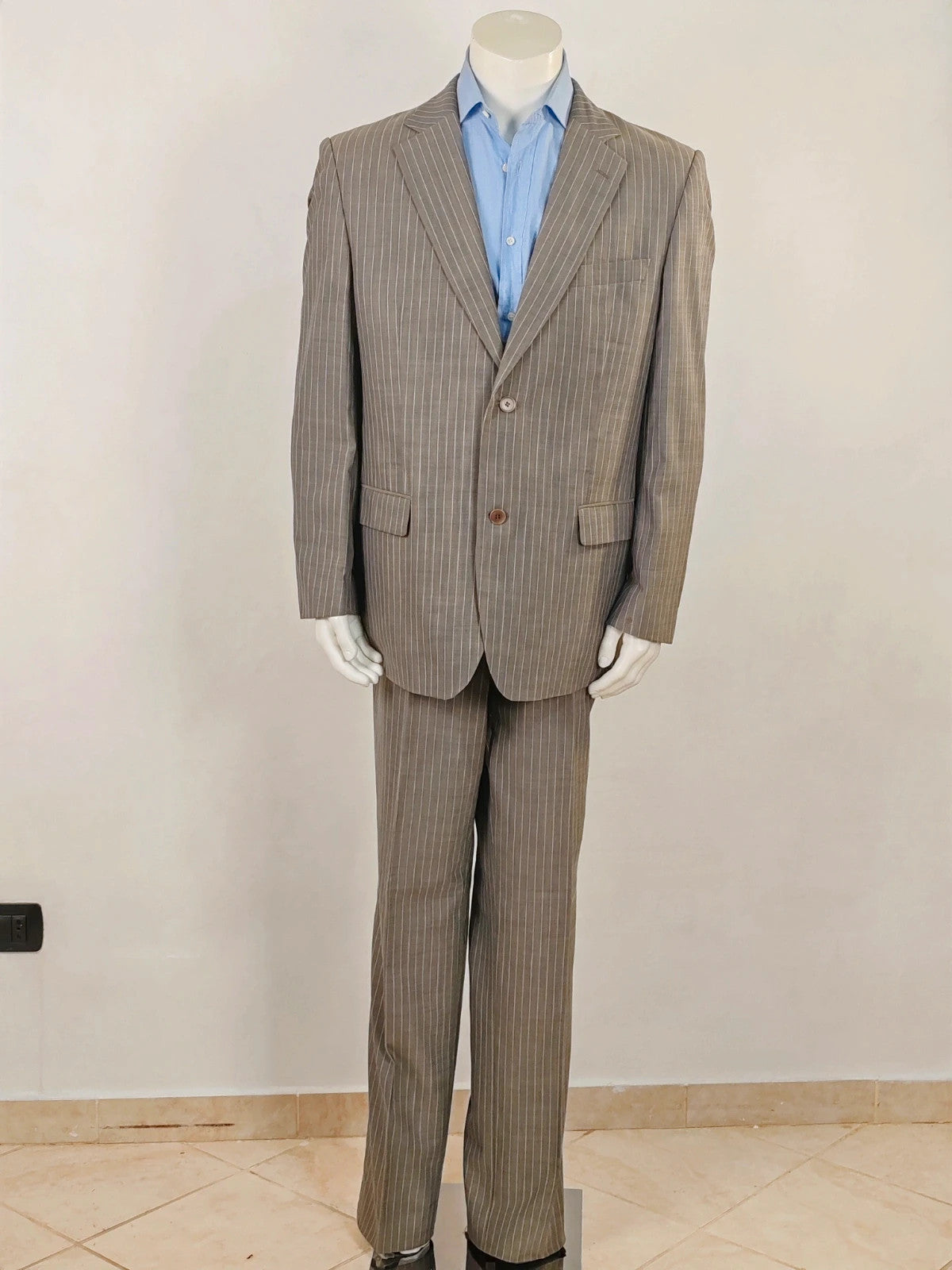 Zara Man brown suit jacket and pants, 100% wool, vertical pinstripe pattern.
