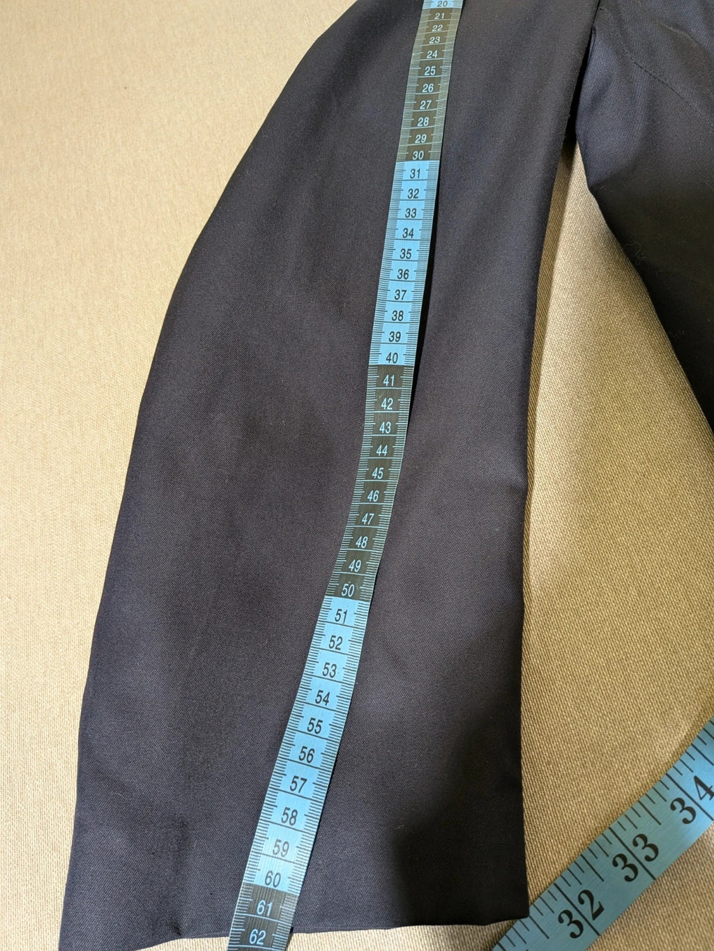 Trench navy jacket vintage 1989 military style double-breasted with epaulettes and large lapels.