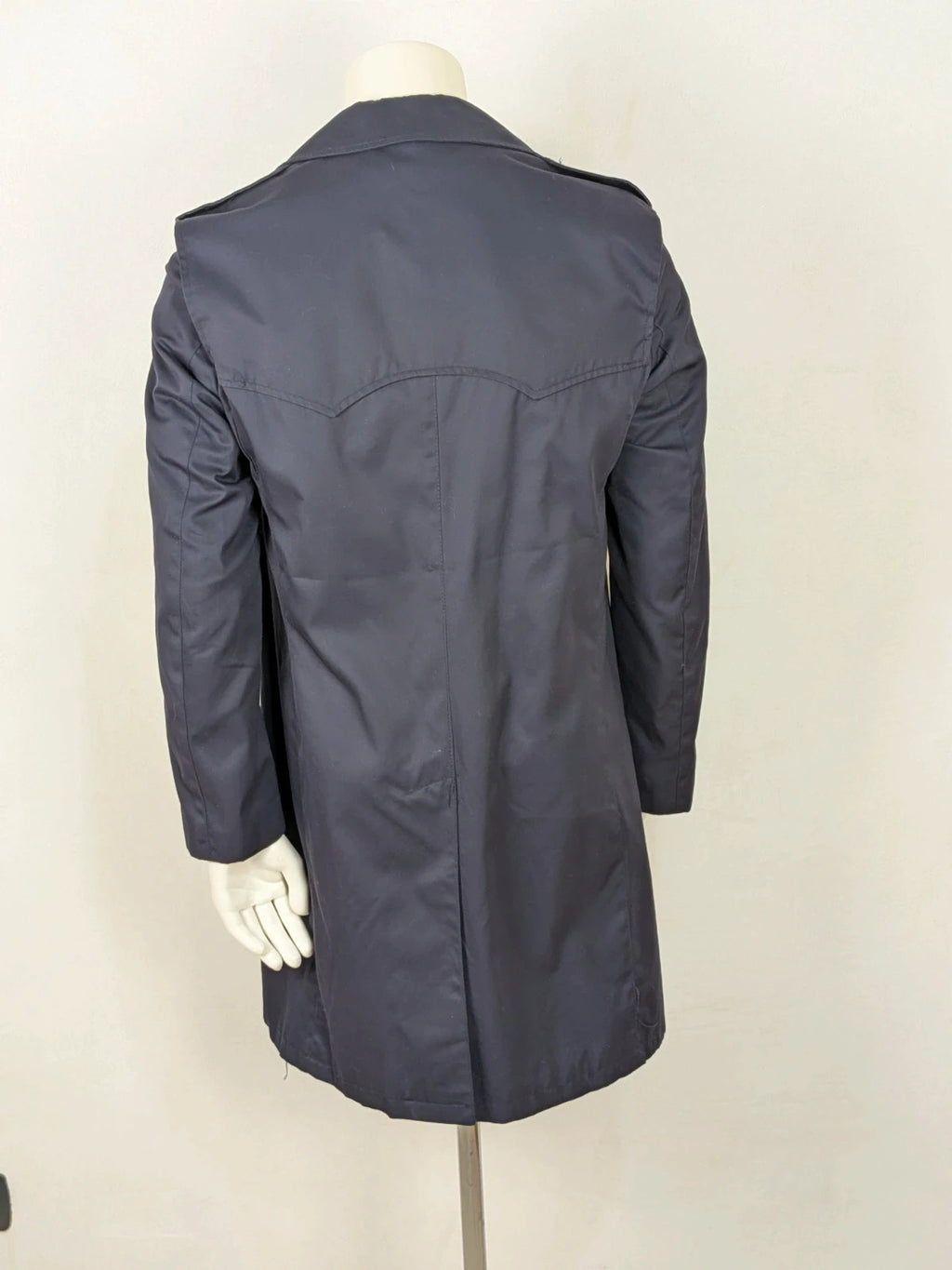 Trench navy jacket vintage 1989 military style double-breasted with epaulettes and large lapels.