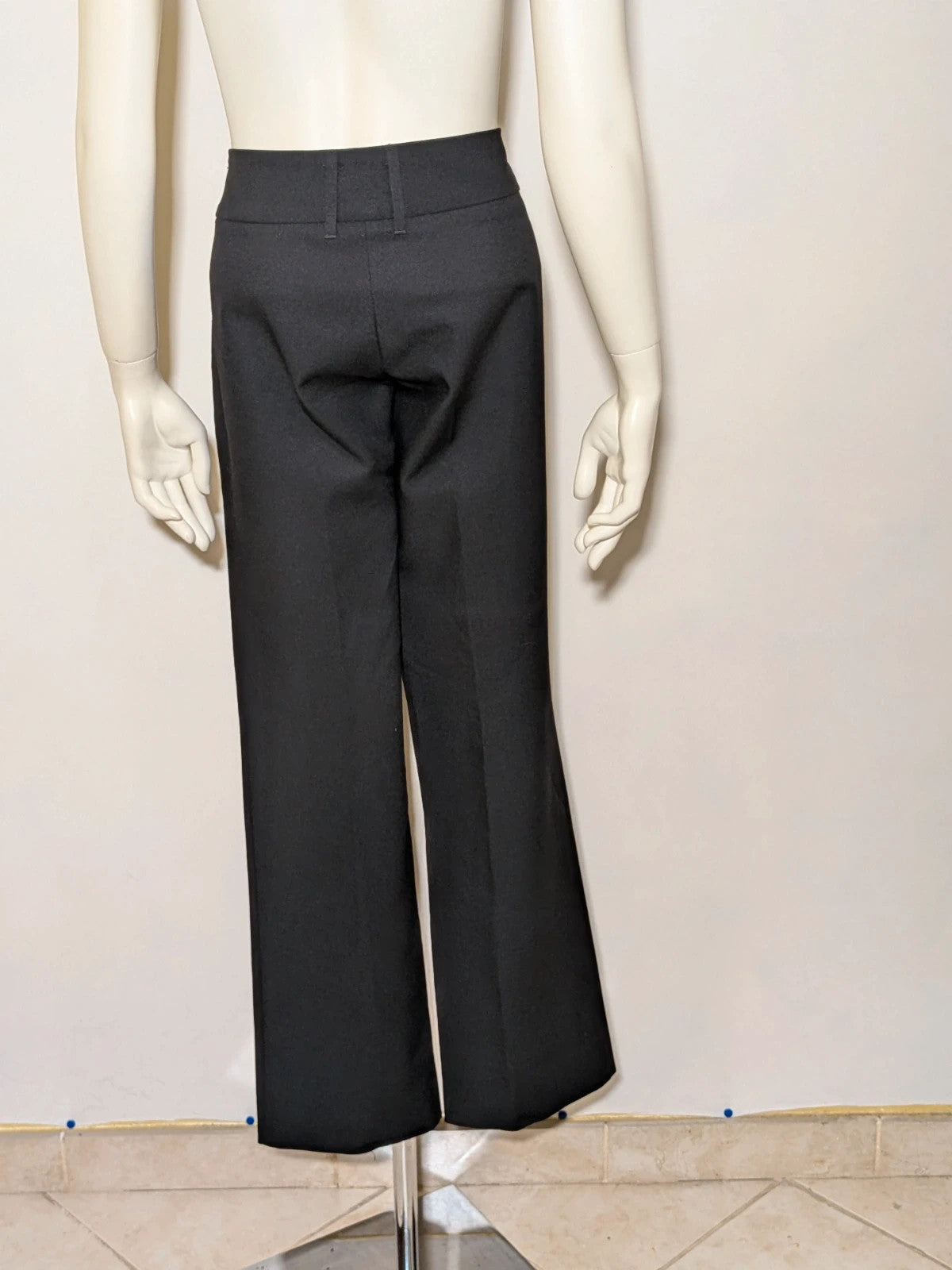Pantaloni neri Benetton a gamba svasata - foto 2