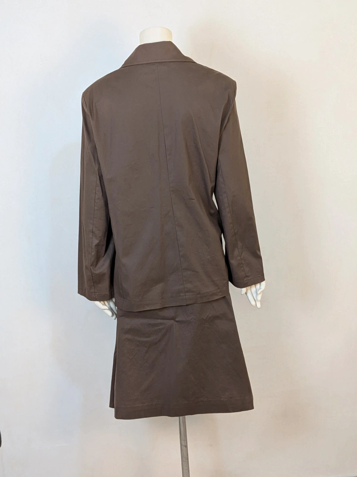 Completo donna vintage marrone giacca e gonna a pieghe - foto 2