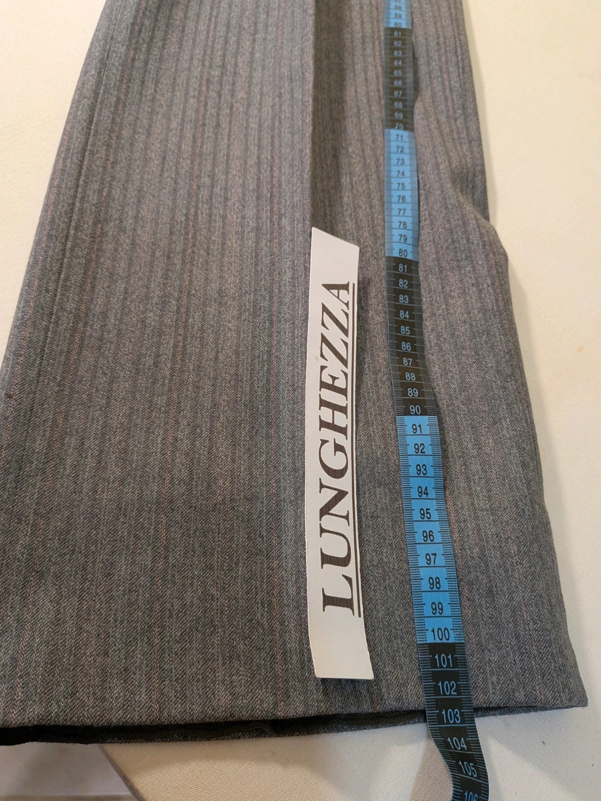 Completo uomo grigio gessato in pura lana vergine - foto 10