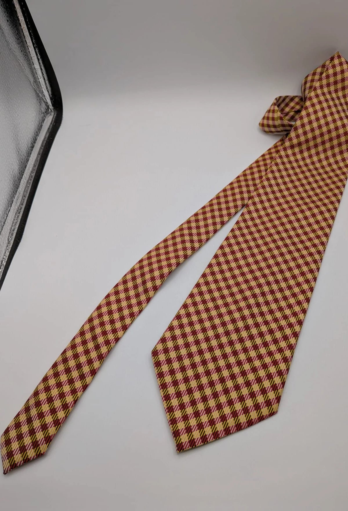 Vintage Dressing burgundy and yellow tie geometric pattern 100% silk Made in Italy.