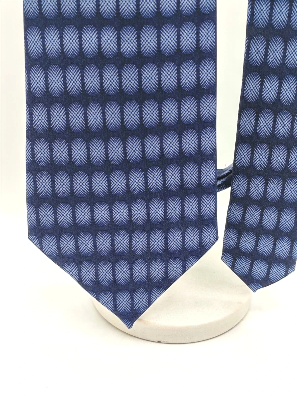 Vintage Dressing blue tie geometric oval pattern 100% silk label