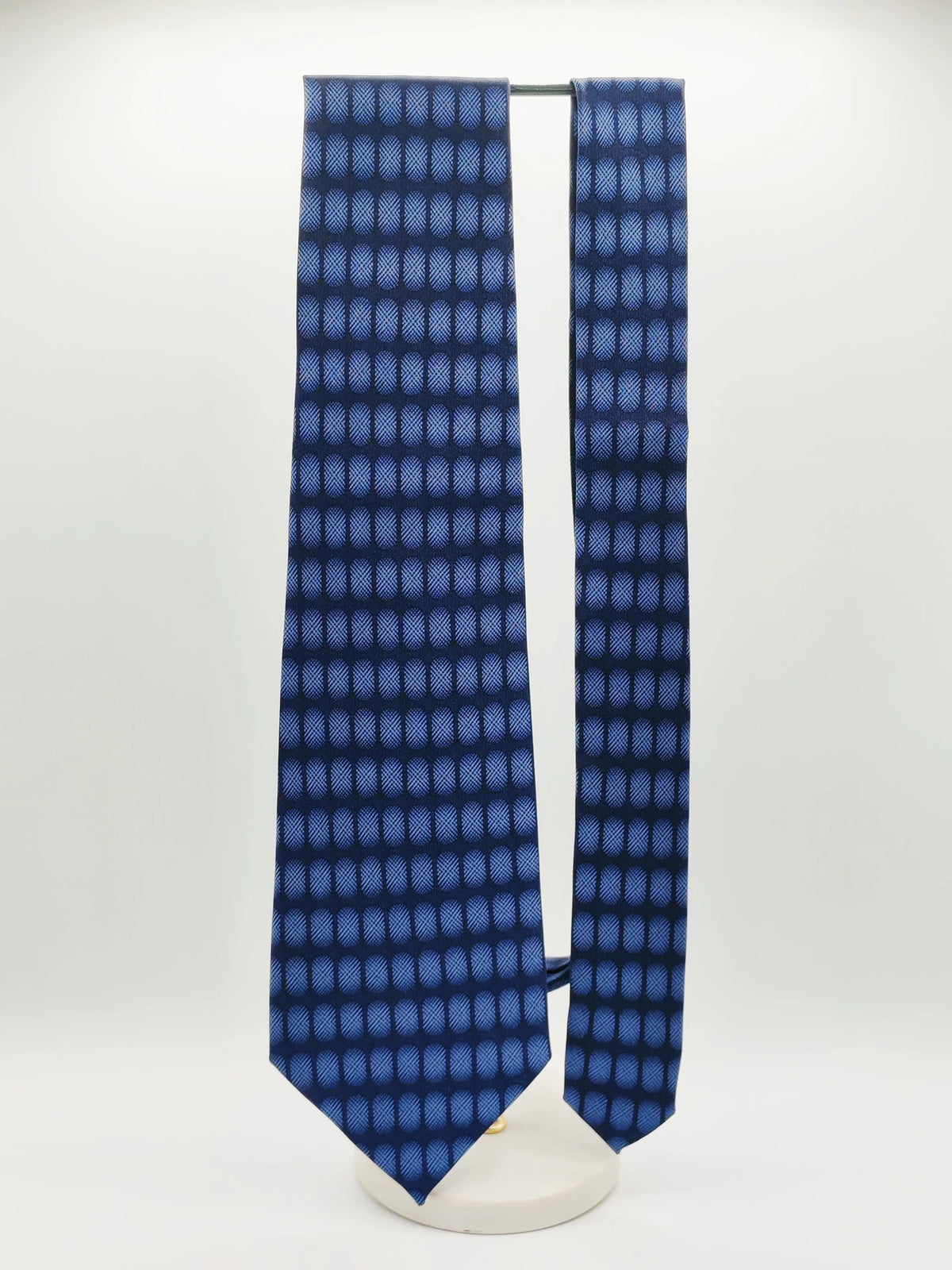 Vintage Dressing blue tie geometric oval pattern 100% silk label