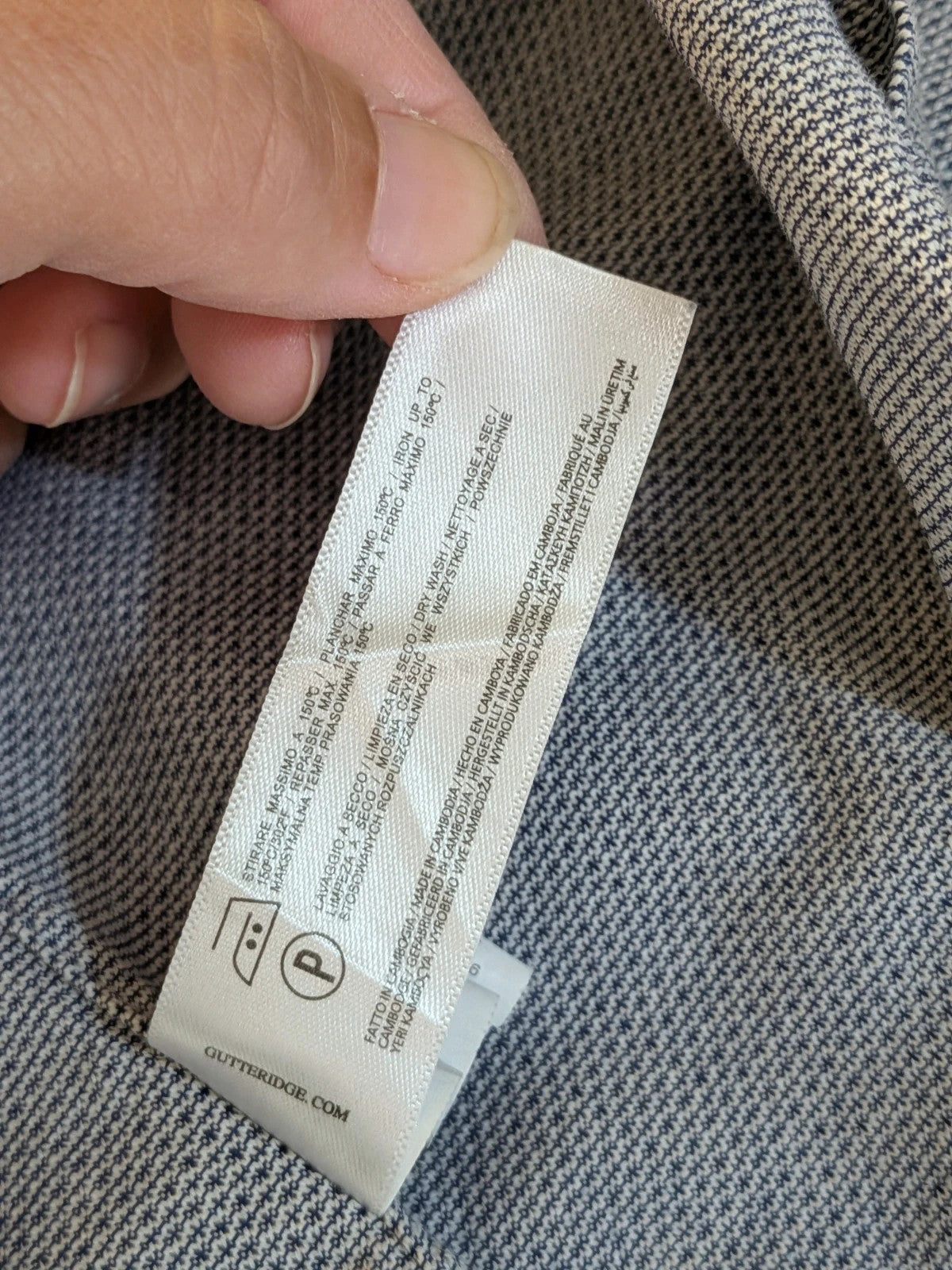 Gutteridge grey men's shirt micro-pattern 100% cotton with logo detail.