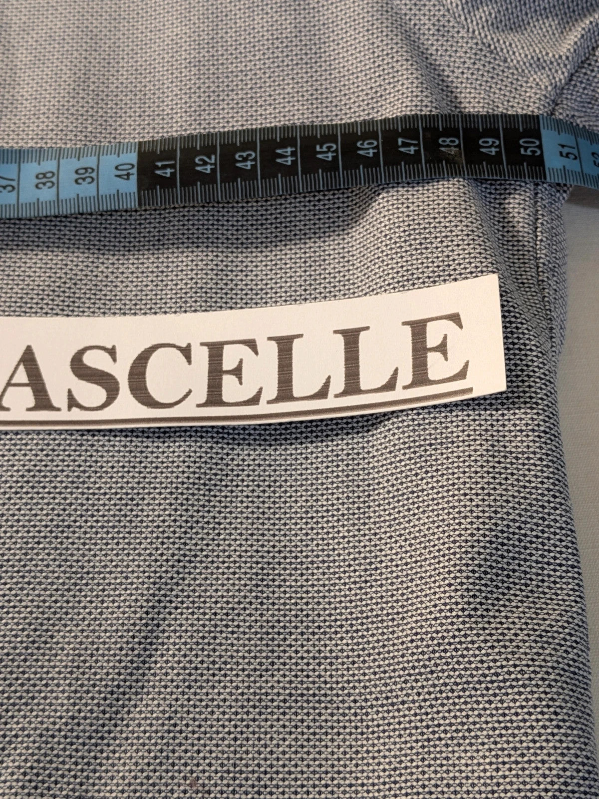Gutteridge grey men's shirt micro-pattern 100% cotton with logo detail.