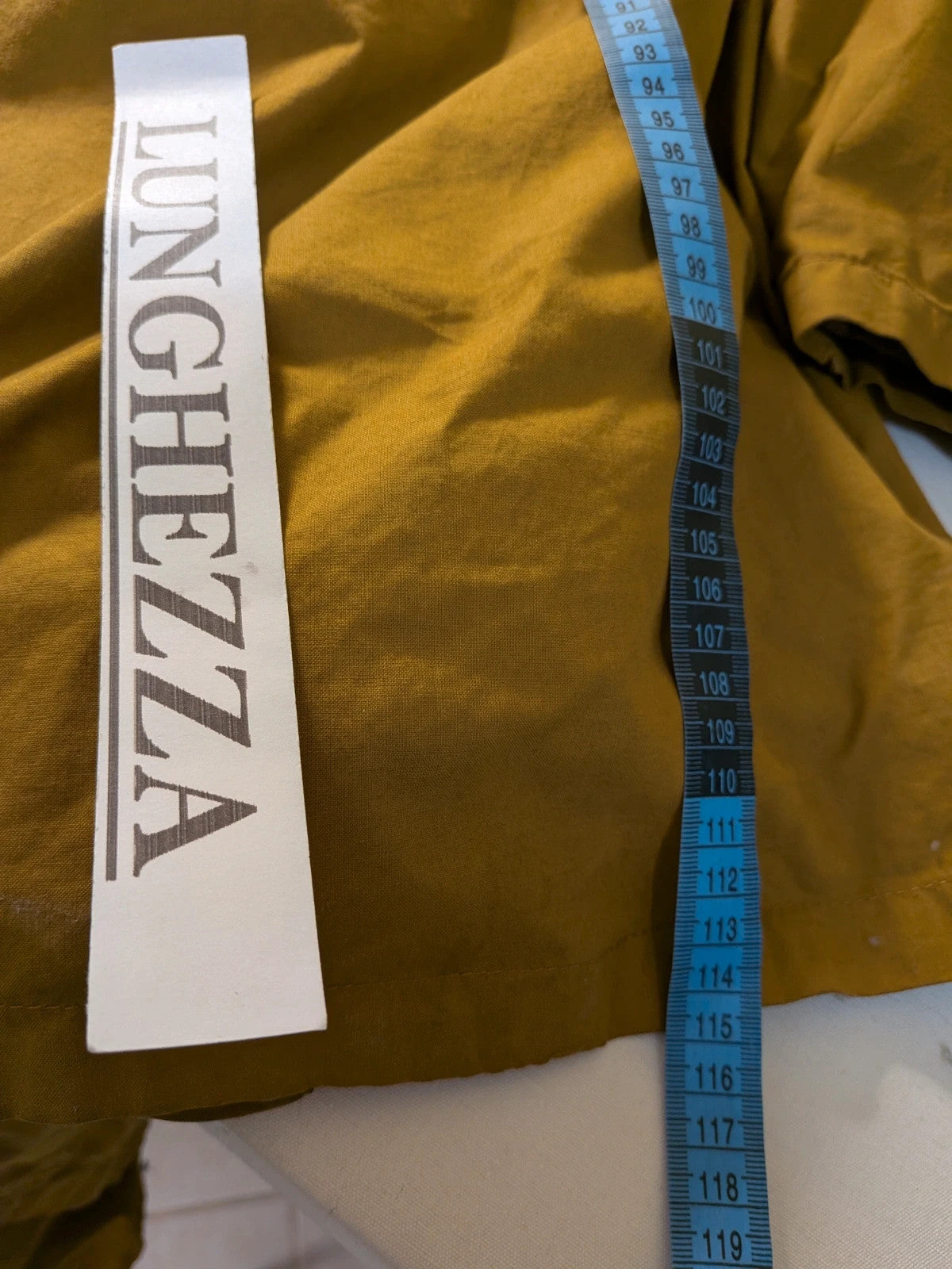 Trench yellow jacket vintage style, high-quality cotton, striped beige-green lining.