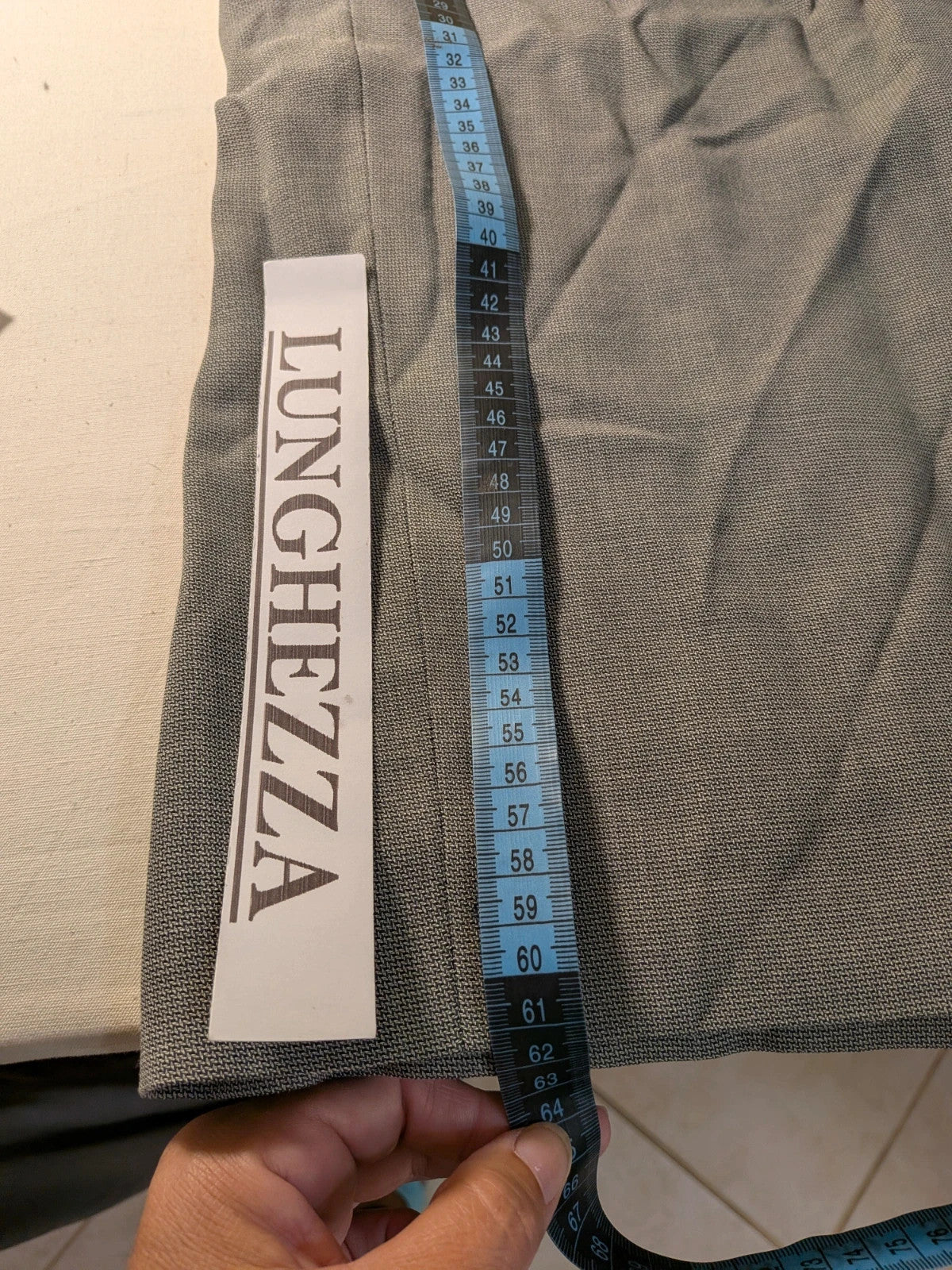 Tailleur donna vintage Ghita Milano grigio in lana e seta, giacca a tre bottoni e gonna dritta