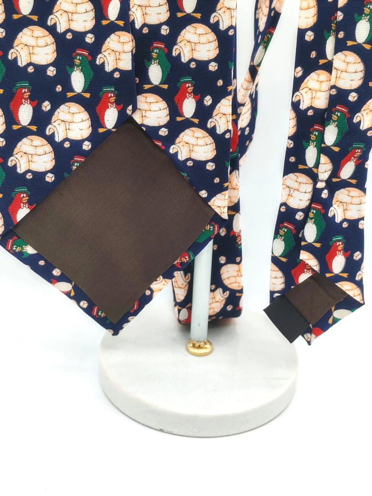 Cravatta vintage Il Caro Max in seta, fantasia pinguini e igloo su fondo blu