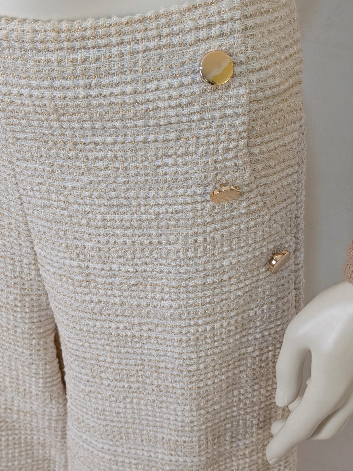 Completo donna top crop Bershka e pantalone palazzo in tweed - foto 3