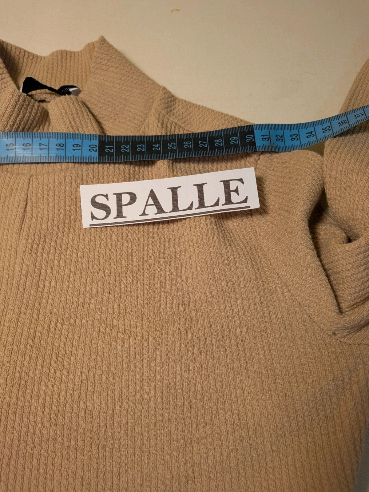 Completo donna top crop Bershka e pantalone palazzo in tweed - foto 6