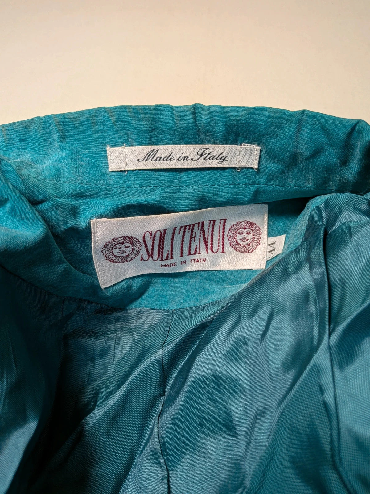Tailleur donna Solitenui verde ottanio con giacca e gonna - foto 3