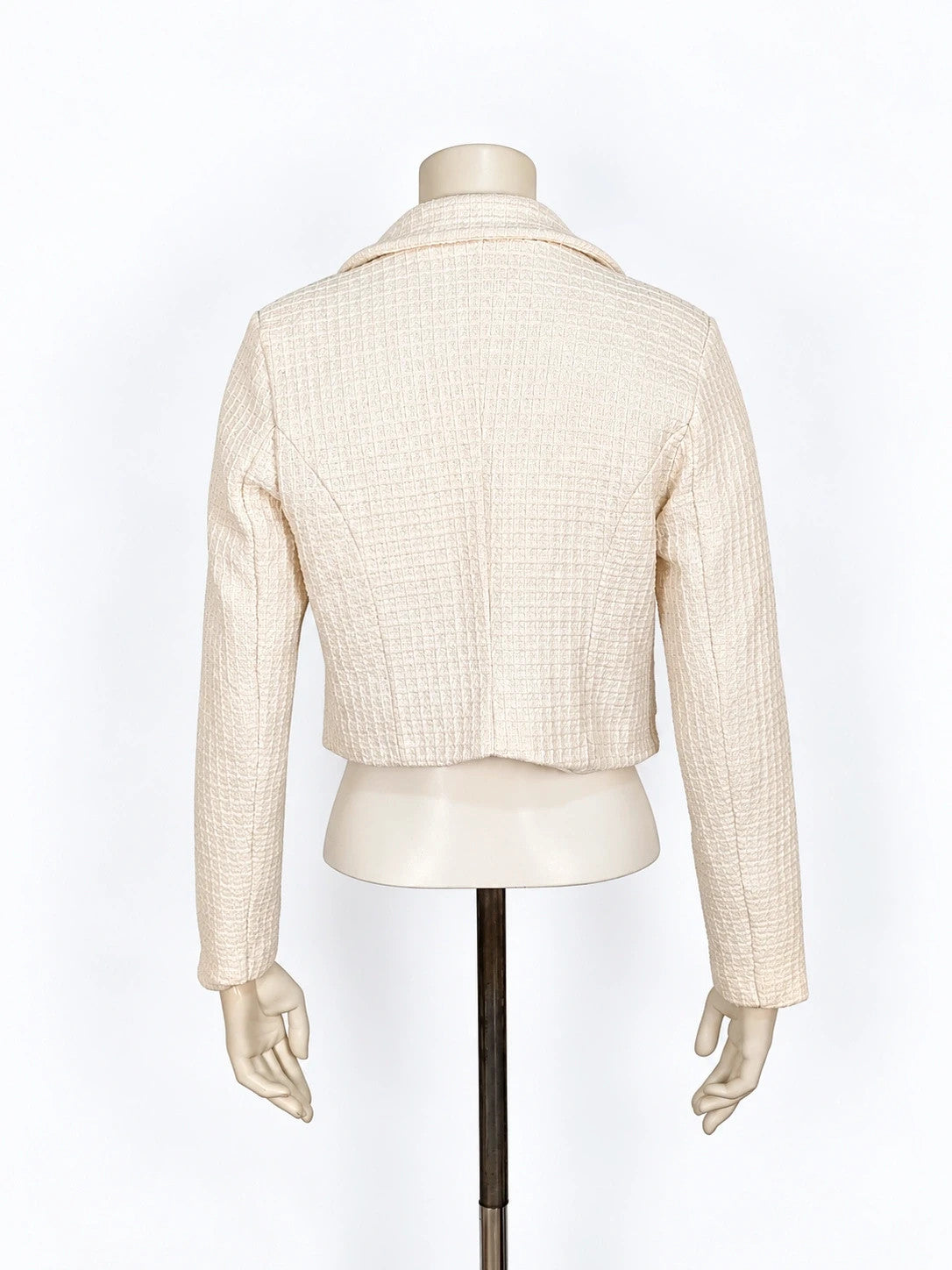 Giacca corta donna in tweed panna con bottoni dorati - foto 2