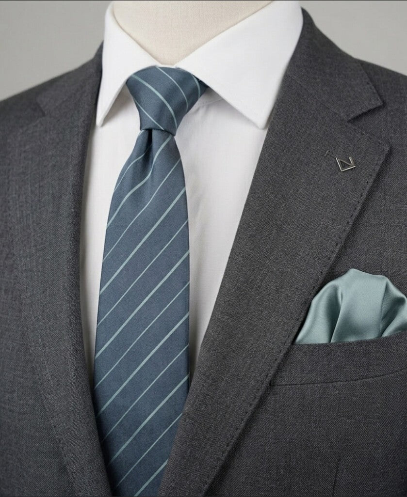 Cravatta Vintage ROXY 100% Seta Blu Righe Celesti 9cm Made in Italy Luxury Tie